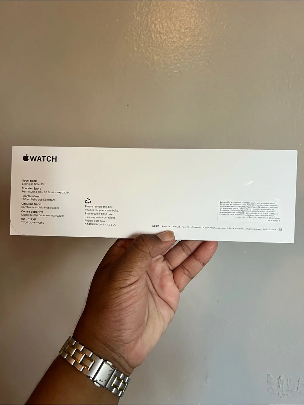 SE Starlight Apple Watch Sport Band